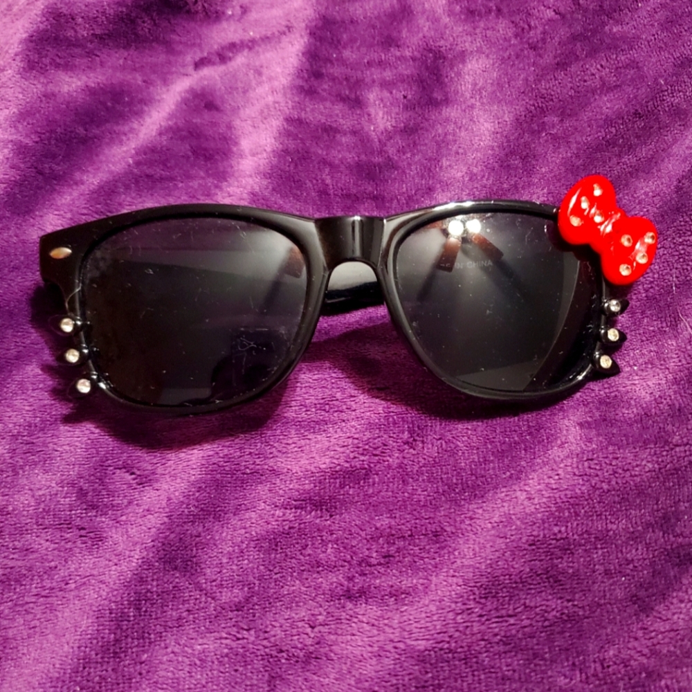 Hello Kitty Sunglasses
